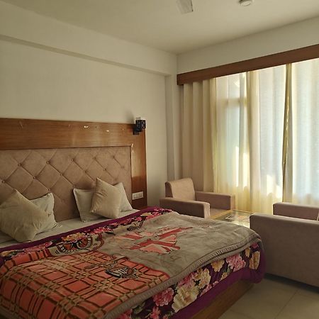 Santosh Cafe & Rooms Amritsar Eksteriør bilde